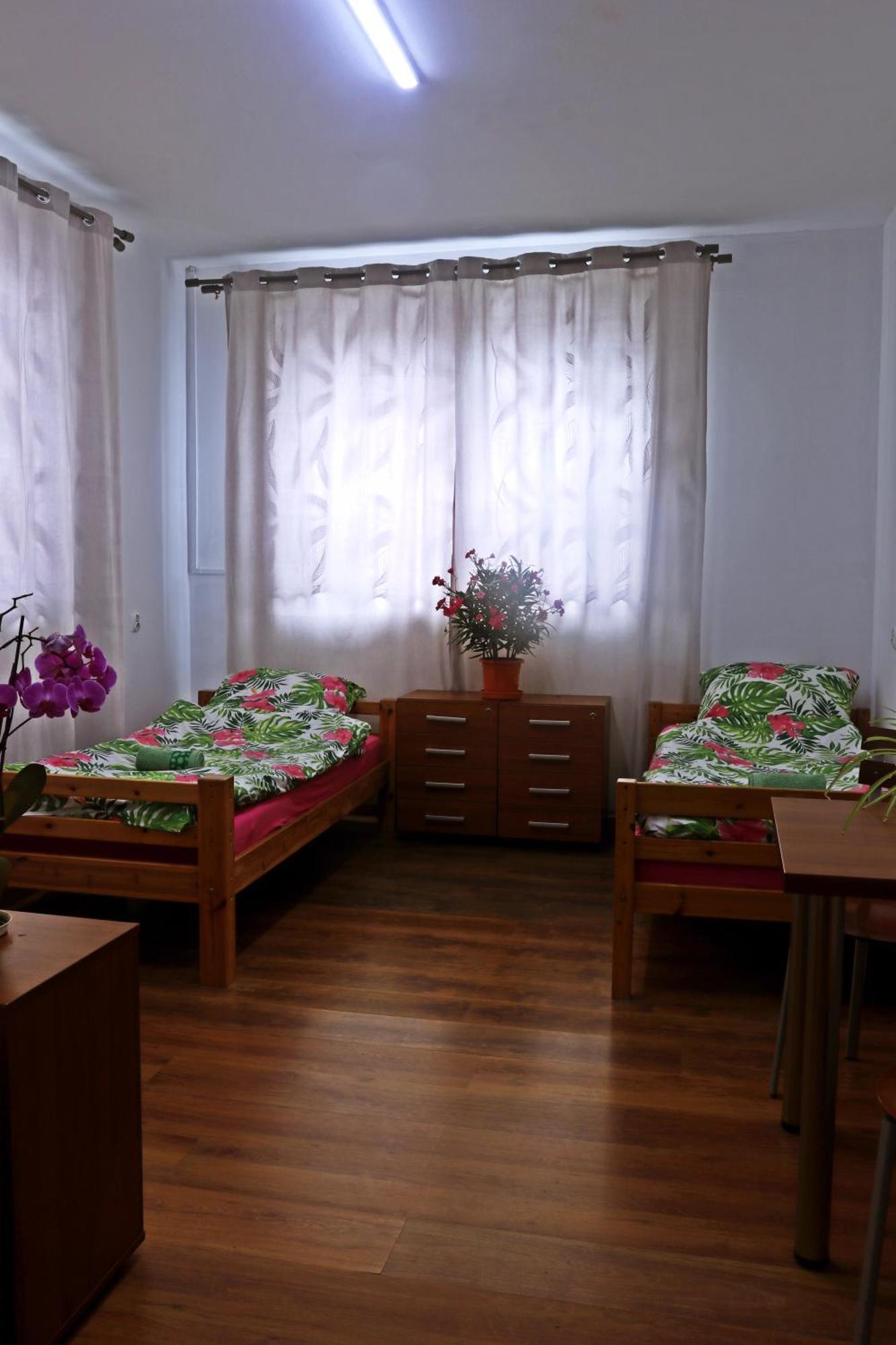 ורוצלב Hotel Dworek מראה חיצוני תמונה